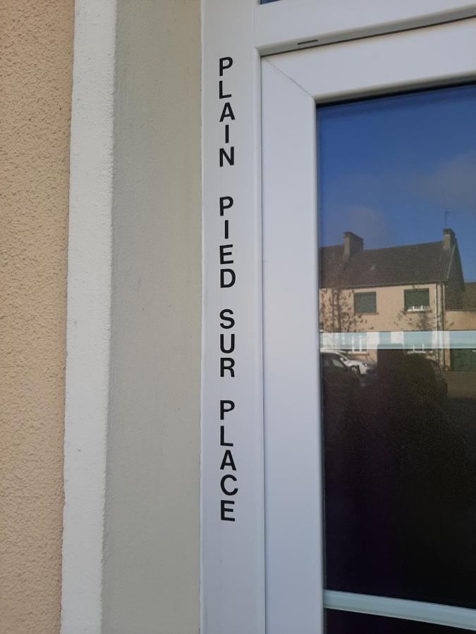 Le Plain Pied Sur Place Le Mêle-sur-Sarthe Exteriör bild